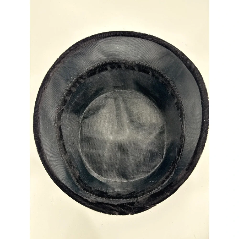 Pillbox Hat Women Black Velvet Feather Rhinestone‎ Pin Vintage
